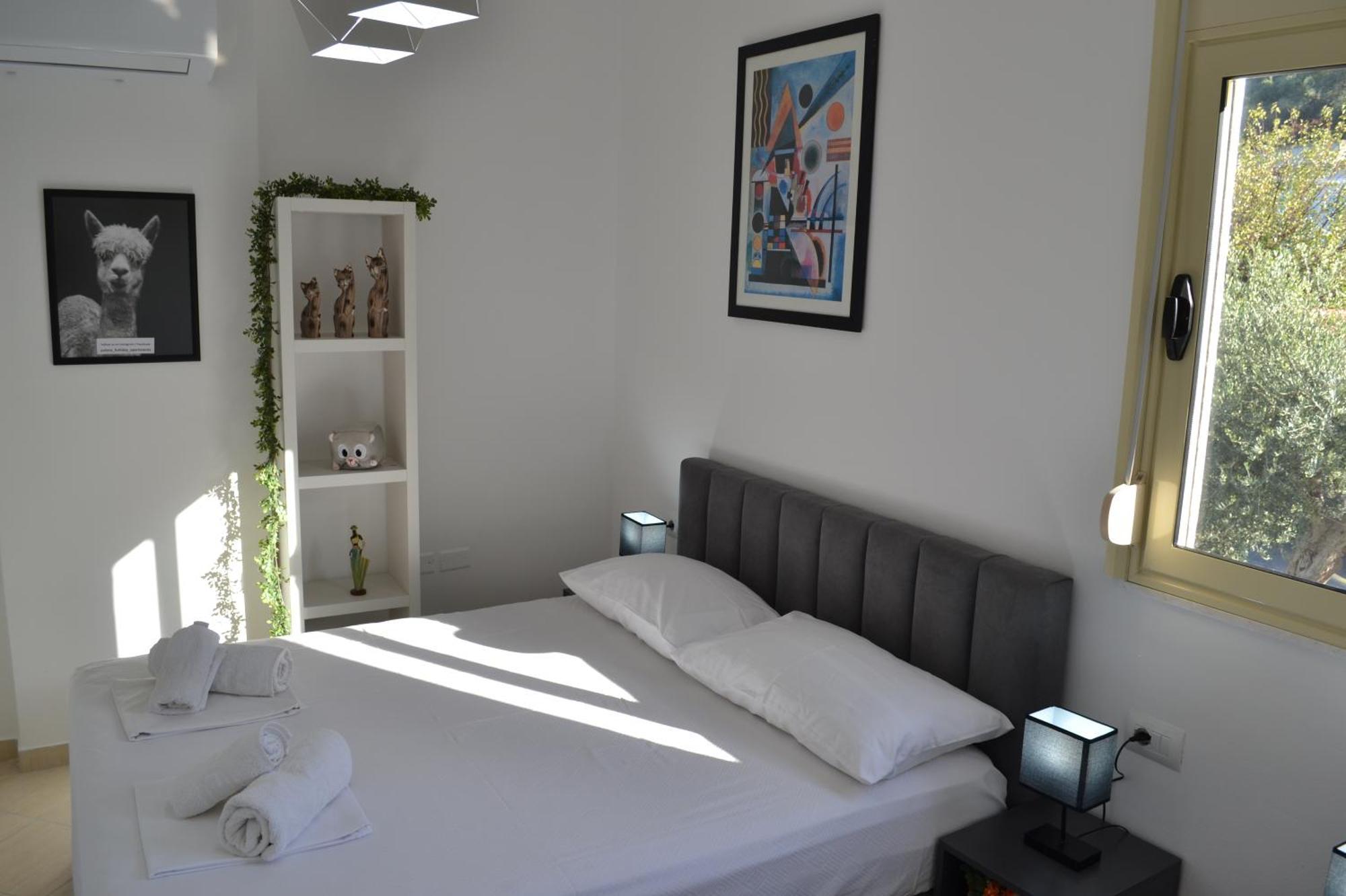 Seaview Gateway 2 Bedrooms Apartment & Garage Vlore Bagian luar foto